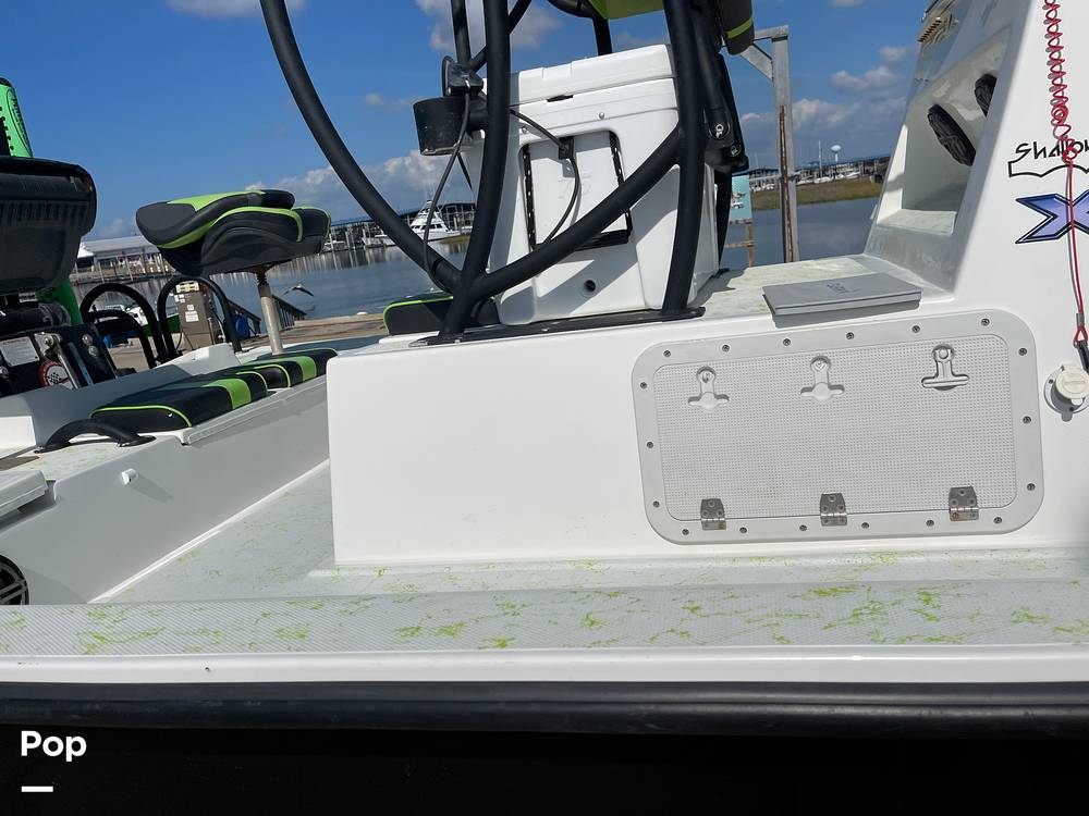 Slide: The Image of Raised Center Console - 14905891