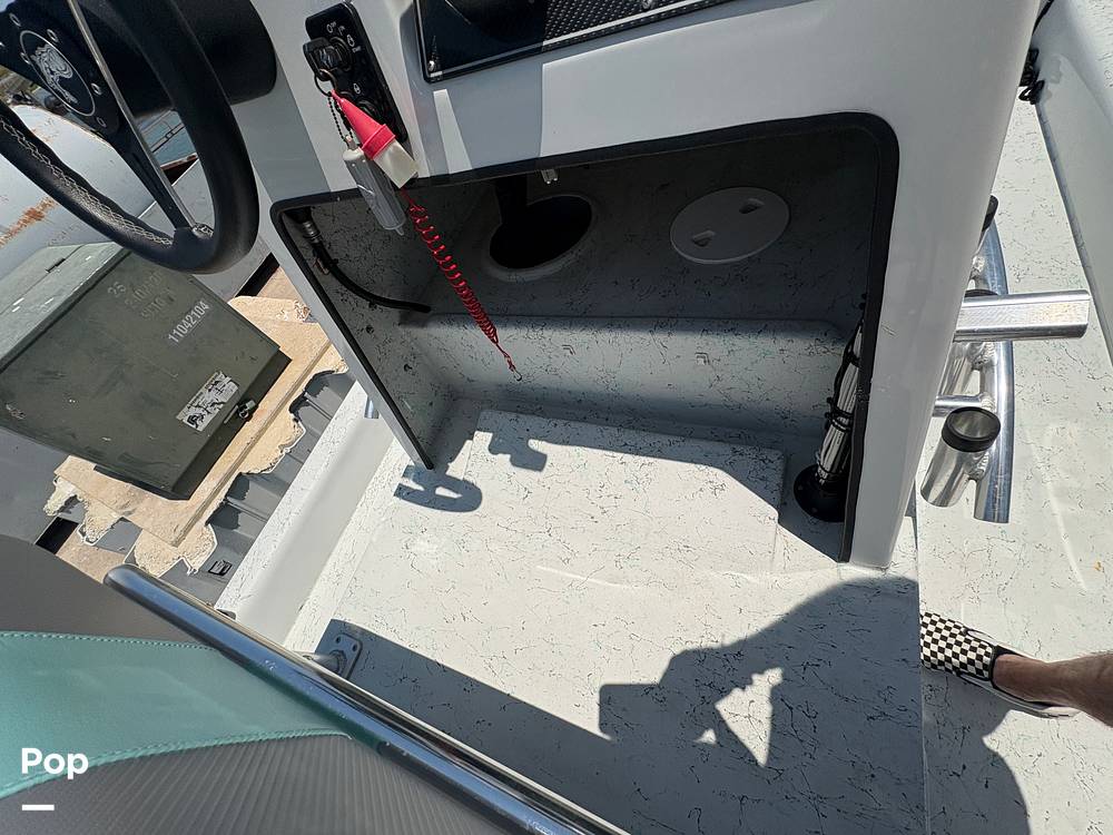 Slide: The Image of Shallow Stalker Cat 204 Pro 2023 - 15741131