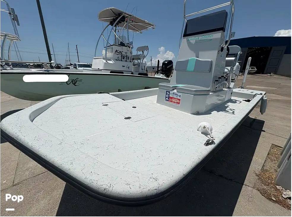 Slide: The Image of Bow Casting Deck With Storage - 15767810