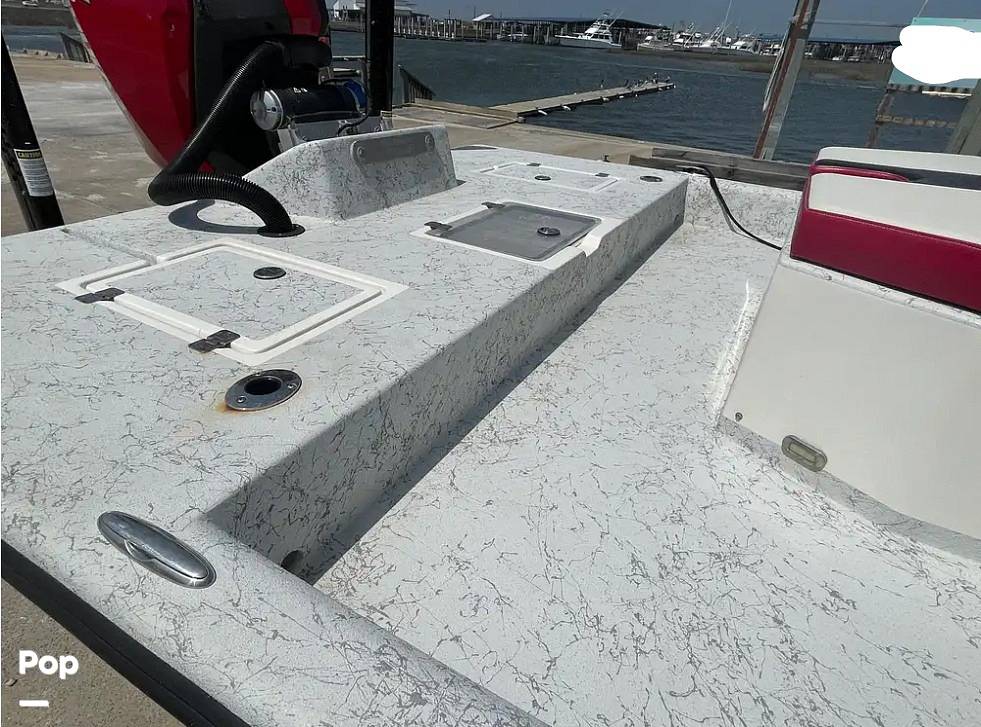 Slide: The Image of Stern Casting Deck With Storage/live Well/bait Well - 15323755
