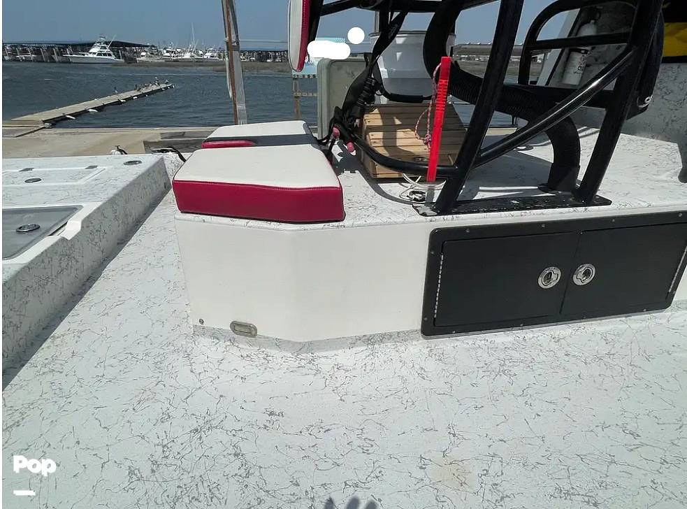 Slide: The Image of Raised Center Console - 15323754