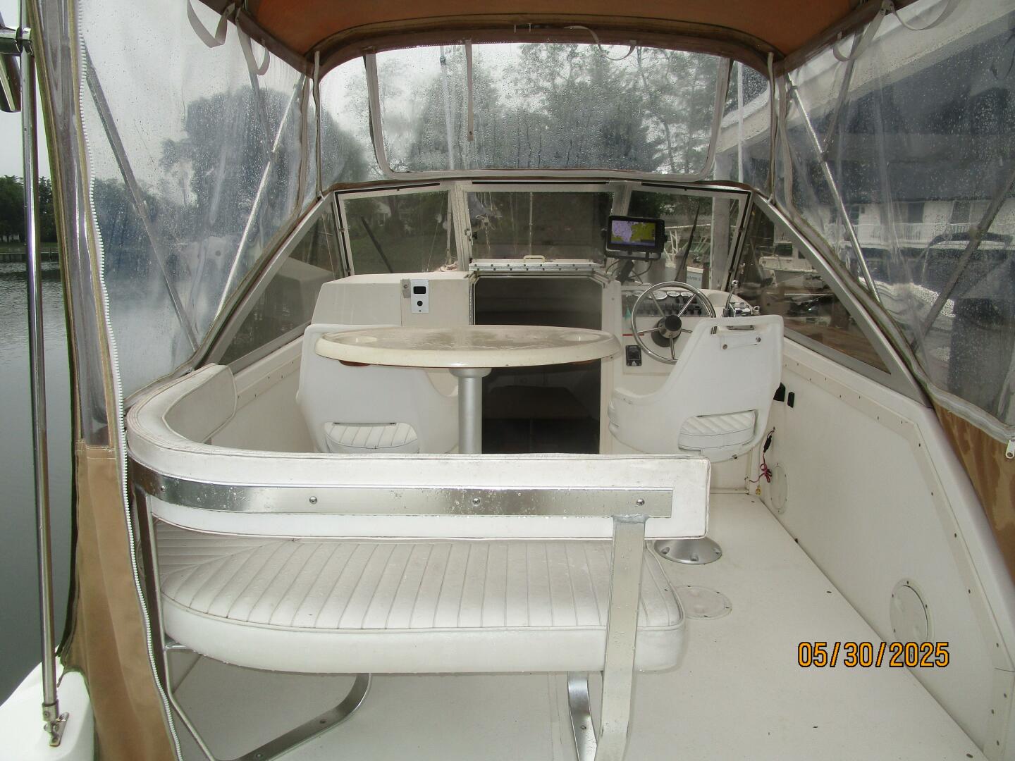 Slide: The Image of 26' Shamrock upper deck forward1 - 5373205