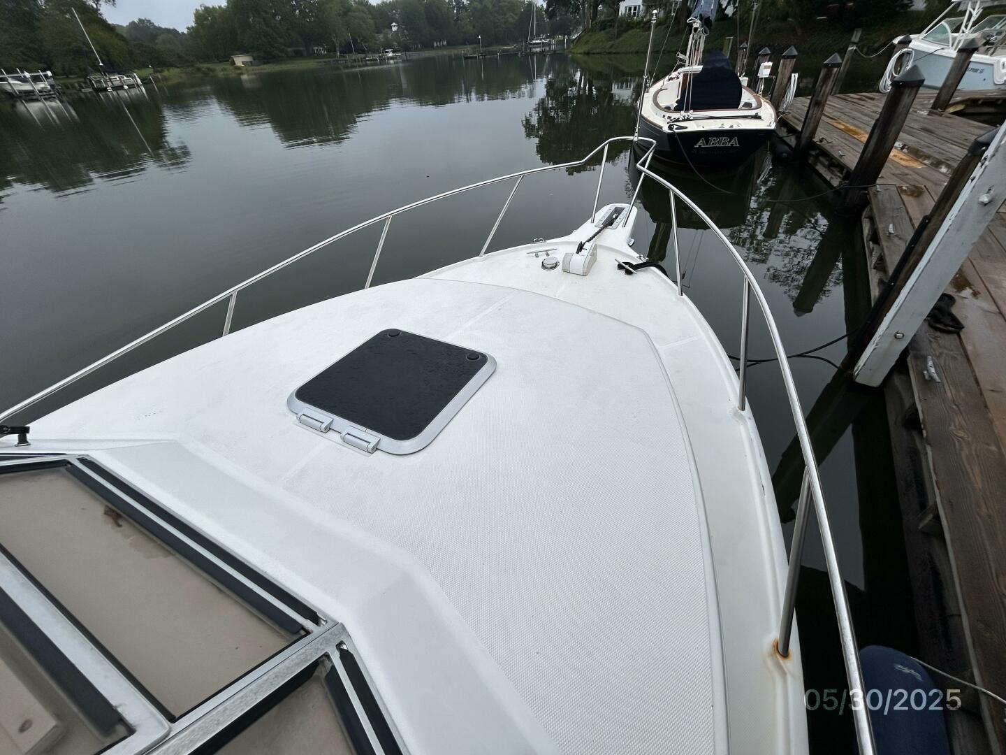 Slide: The Image of 26' Shamrock foredeck2 - 5373189
