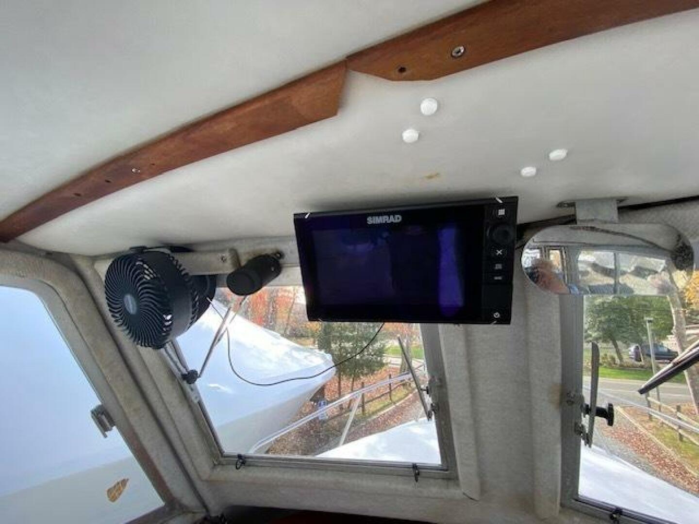 Slide: The Image of Second Simrad 9" MFD - 4802528