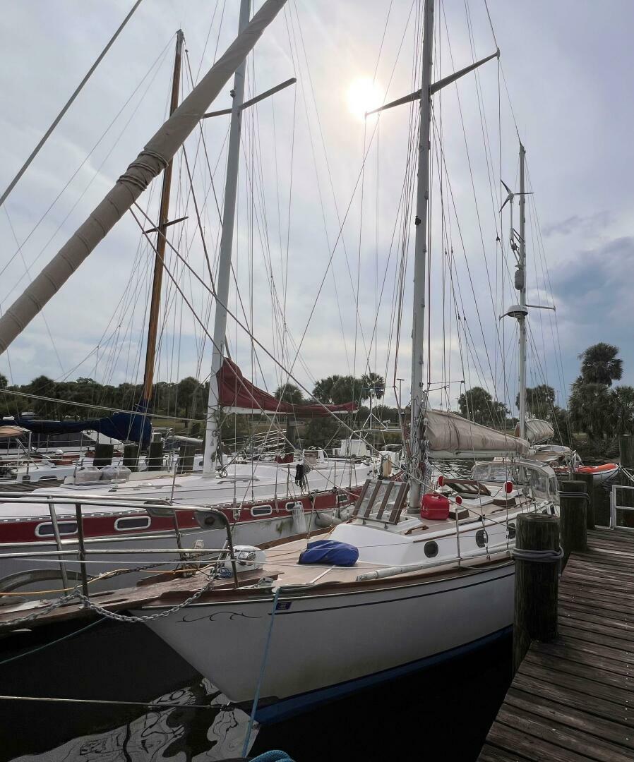 Slide: The Image of Shannon 38 Ketch 1981 - 5286485