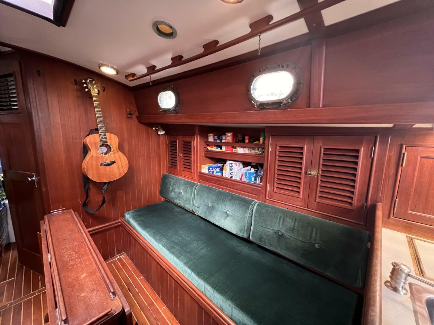 Slide: The Image of Shannon 38 Ketch 1981 - 5201387