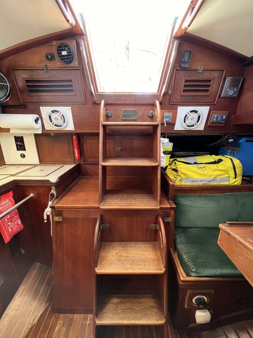 Slide: The Image of Shannon 38 Ketch 1981 - 5201400