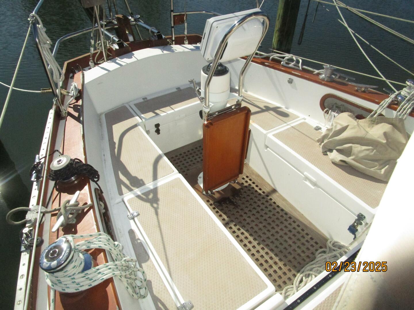Slide: The Image of 28' Shannon cockpit aft1 - 5074486