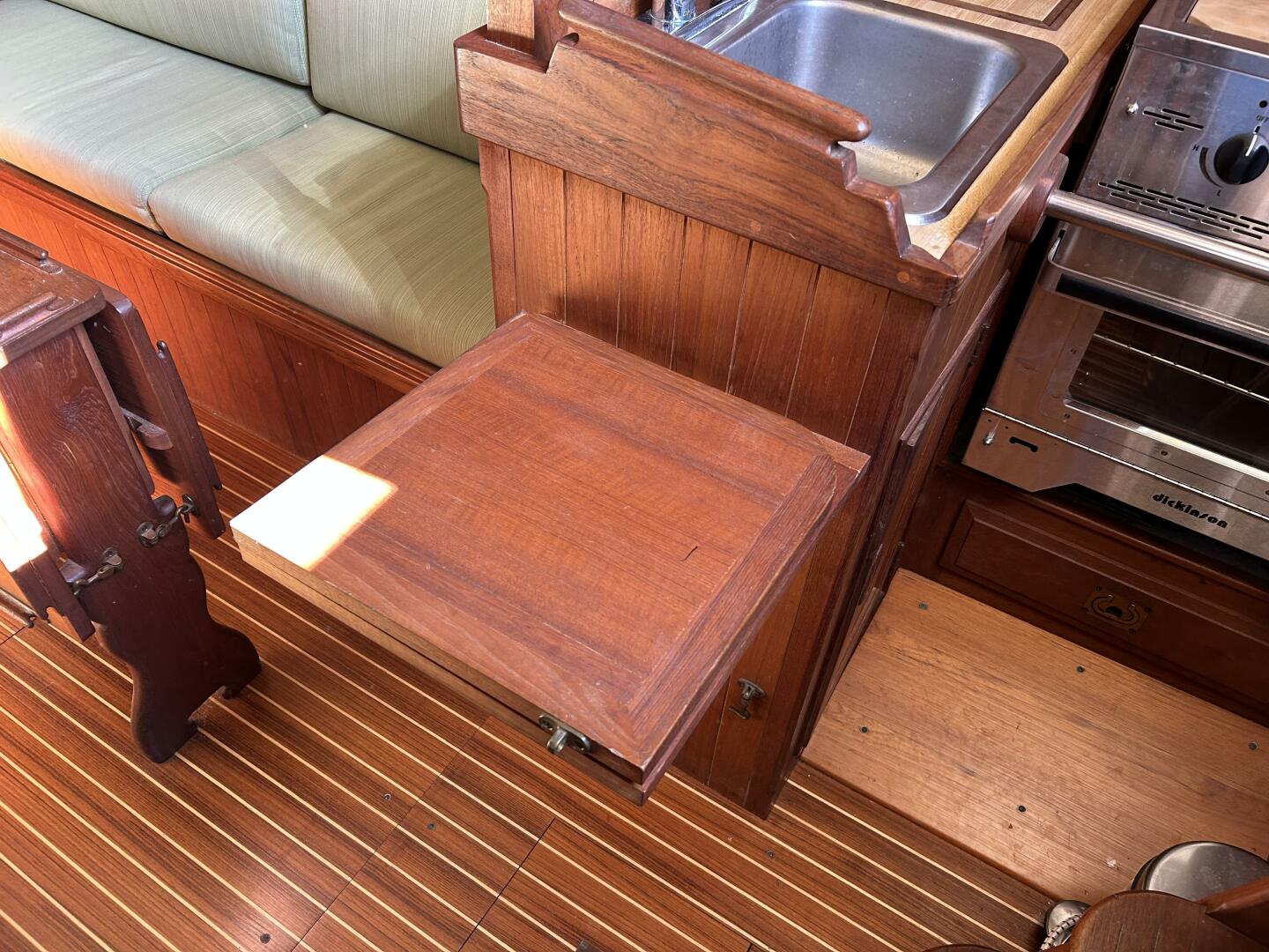 Slide: The Image of 28' Shannon galley counter extension - 5074499
