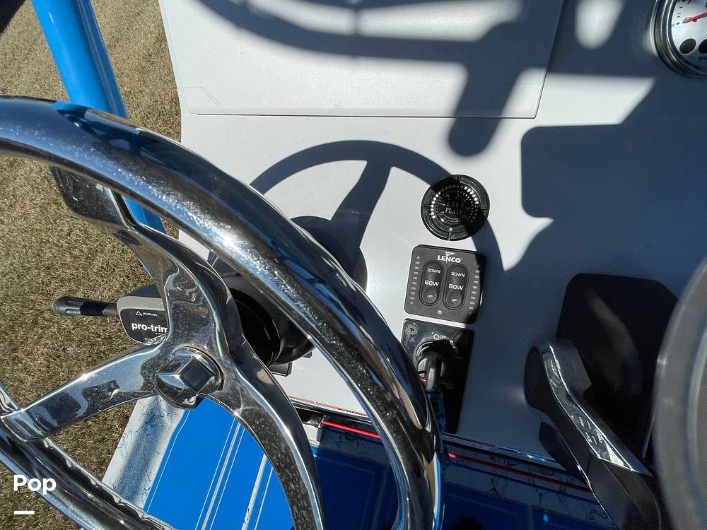 Slide: The Image of Steering Wheel - 15095980