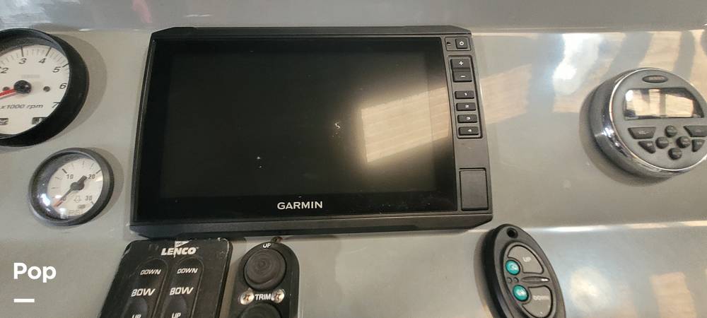 Slide: The Image of GPS/ Fishfinder/ Plotter - 13999730