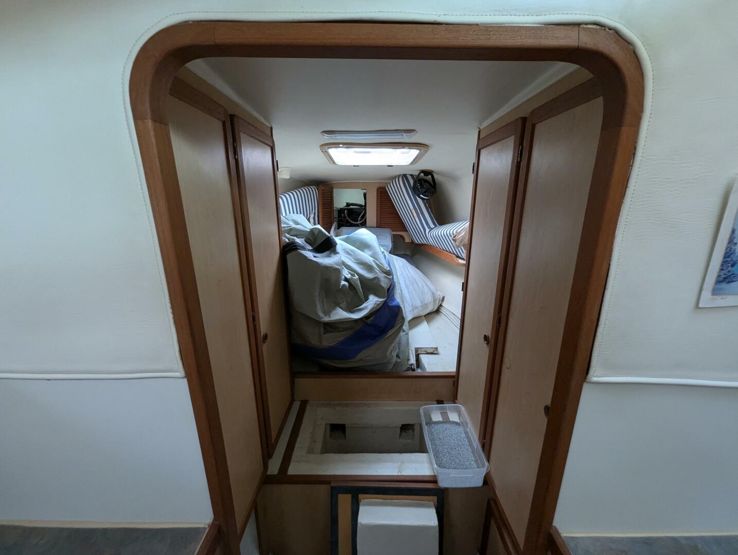 Slide: The Image of Shuttleworth Ocean Cheetah 37 Custom 1998 - 4522747