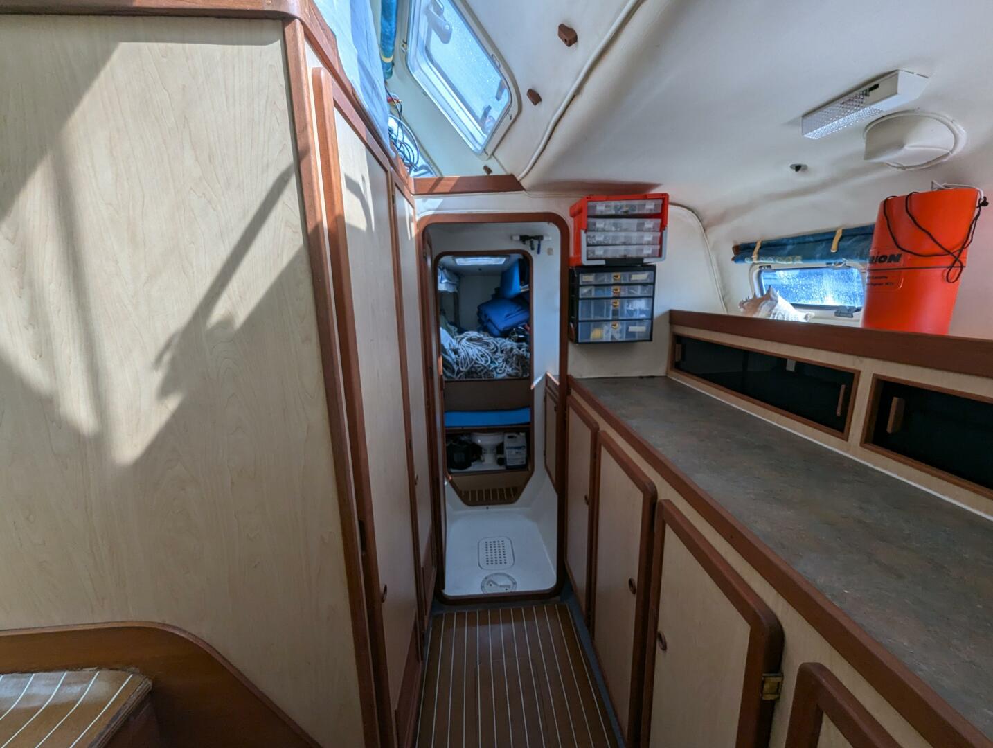 Slide: The Image of Shuttleworth Ocean Cheetah 37 Custom 1998 - 4522753