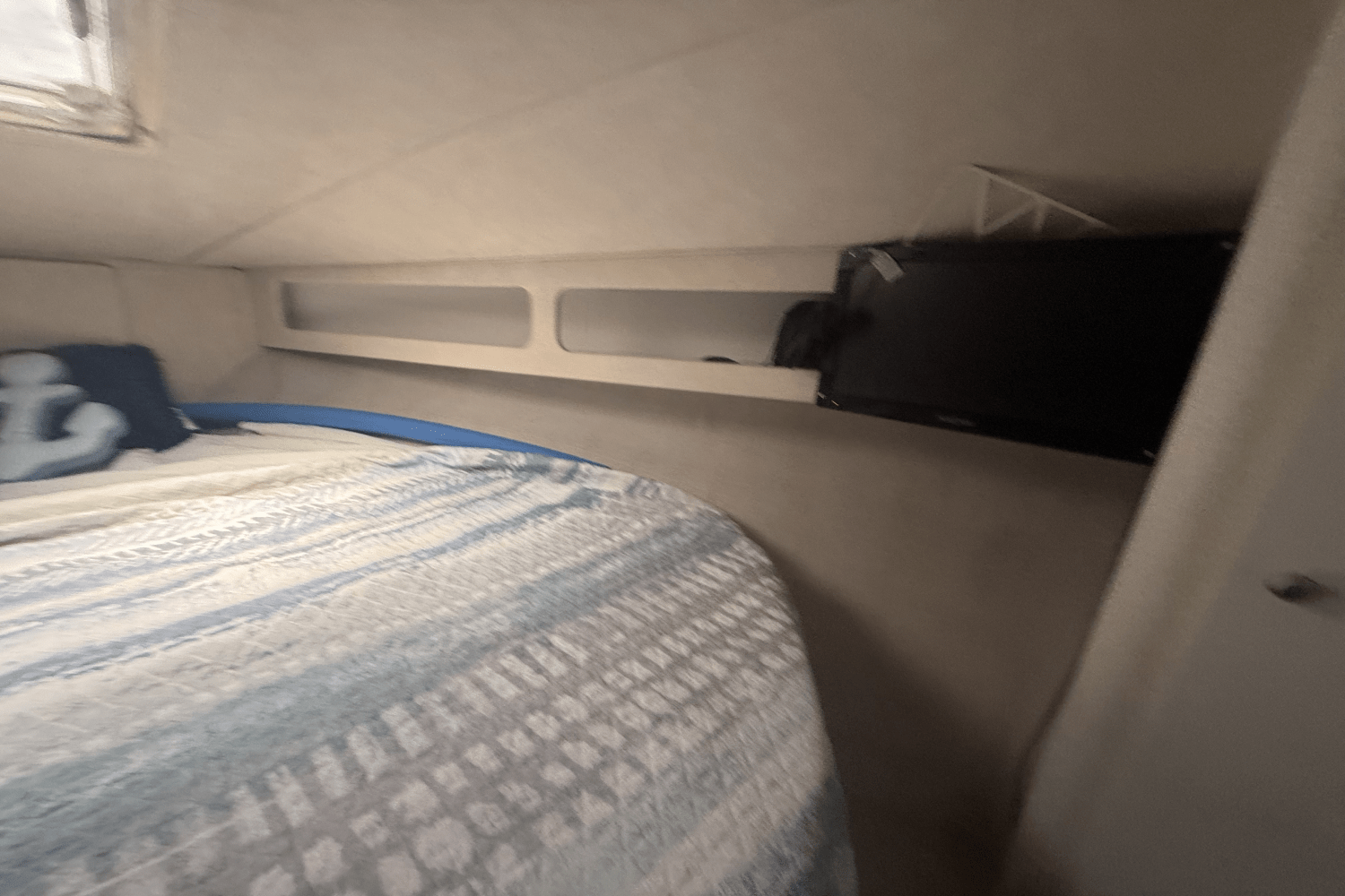 Slide: The Image of Silverton 31 C 1993 - 28