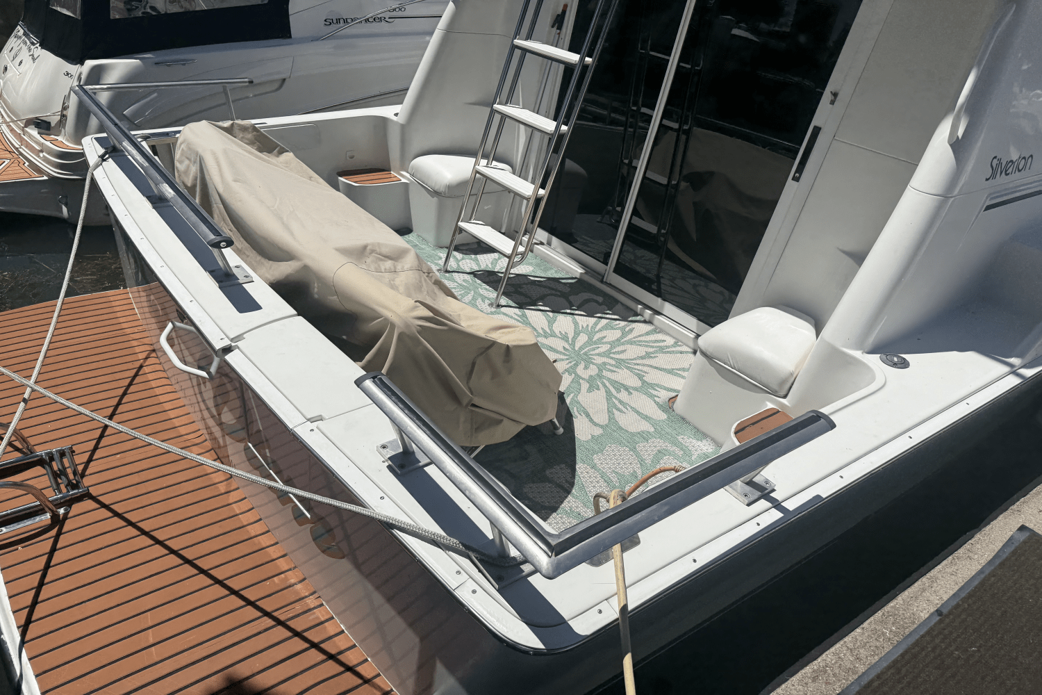 Slide: The Image of Silverton 31 C 1993 - 3