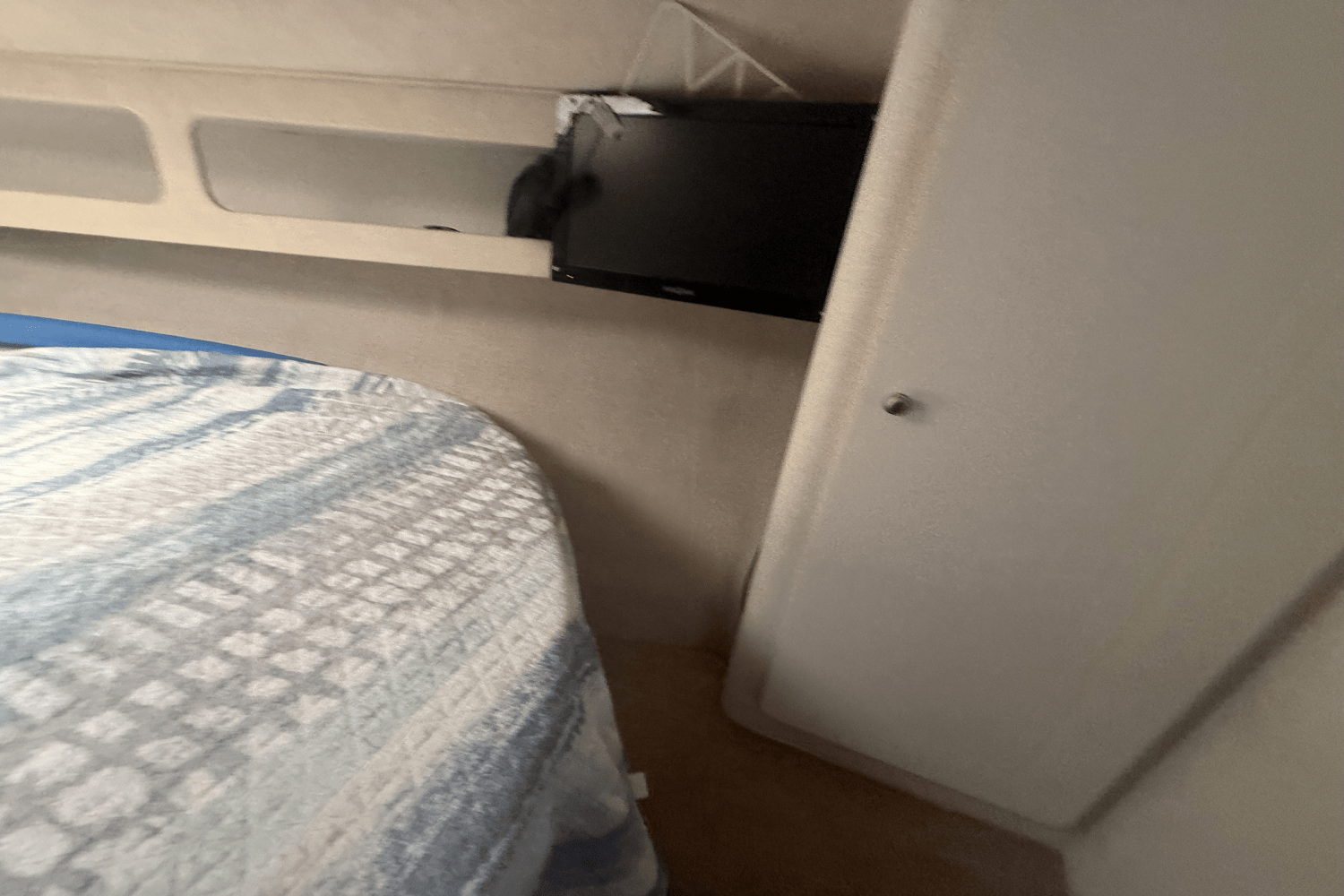 Slide: The Image of Silverton 31 C 1993 - 31