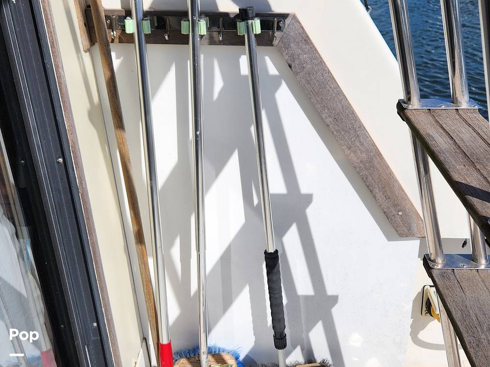 Slide: The Image of Silverton 31' Sportfish/Convertible 1981 - 12300398