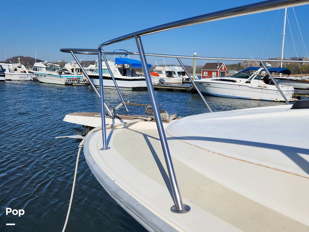 Slide: The Image of Silverton 31' Sportfish/Convertible 1981 - 12300421