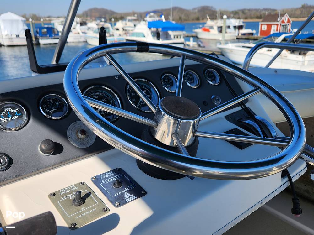 Slide: The Image of Silverton 31' Sportfish/Convertible 1981 - 12300030