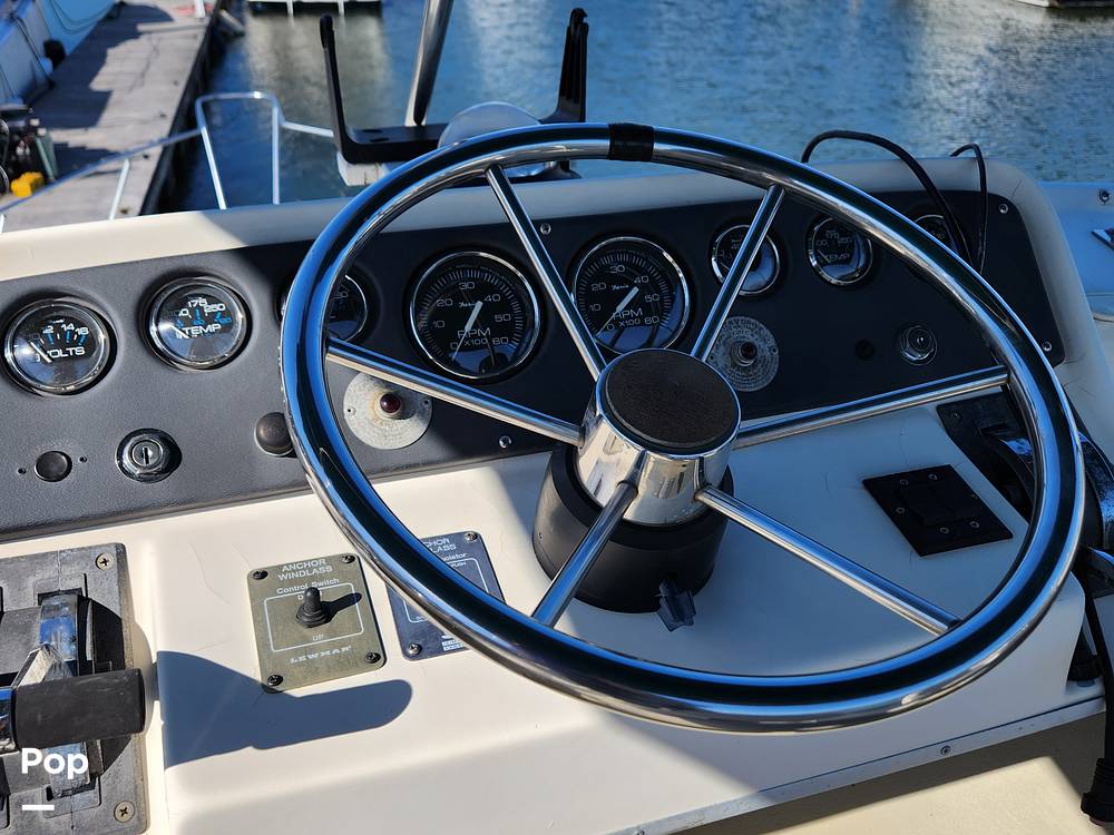 Slide: The Image of Silverton 31' Sportfish/Convertible 1981 - 12300033