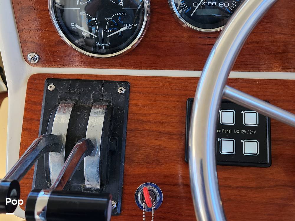 Slide: The Image of Silverton 31' Sportfish/Convertible 1981 - 12300381