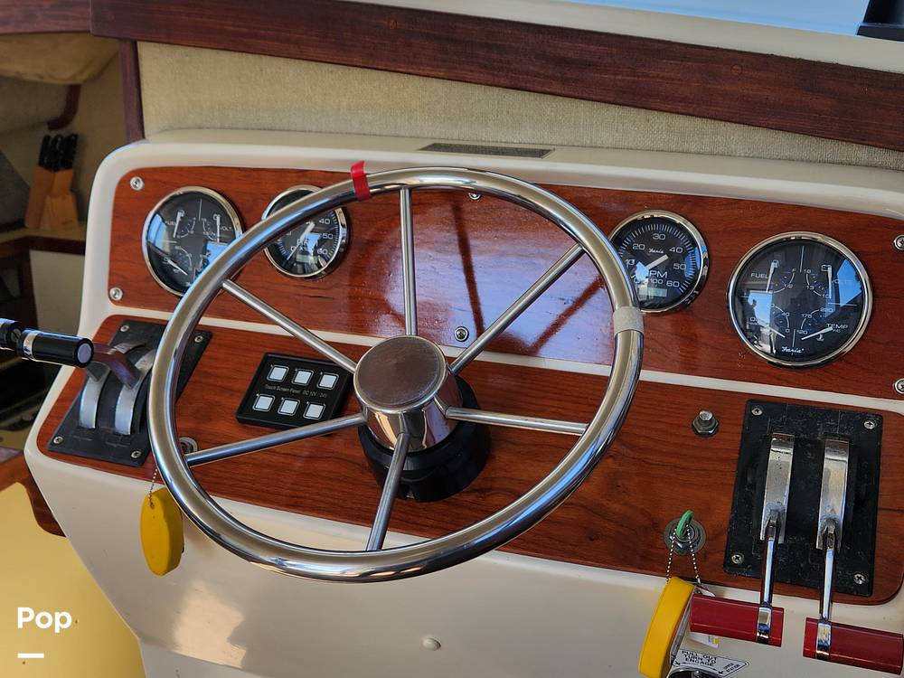 Slide: The Image of Silverton 31' Sportfish/Convertible 1981 - 12300382