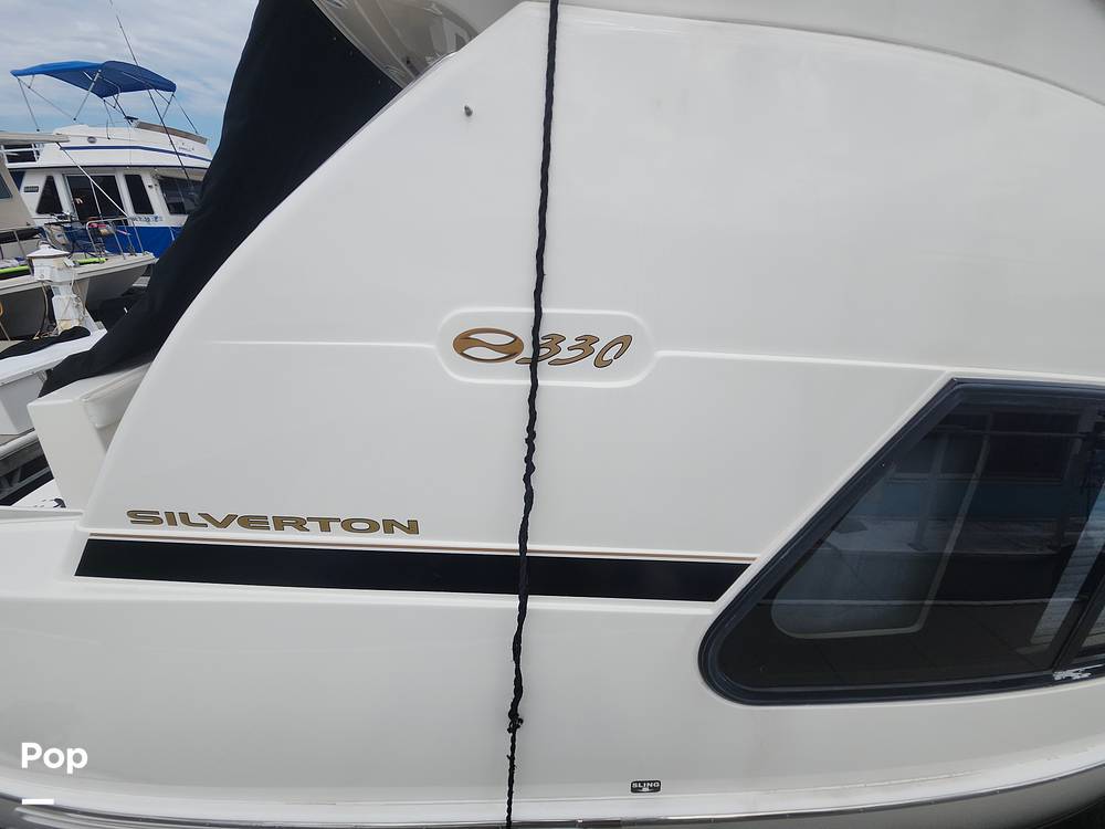 Slide: The Image of Silverton 330 Sport Bridge 2004 - 14518201