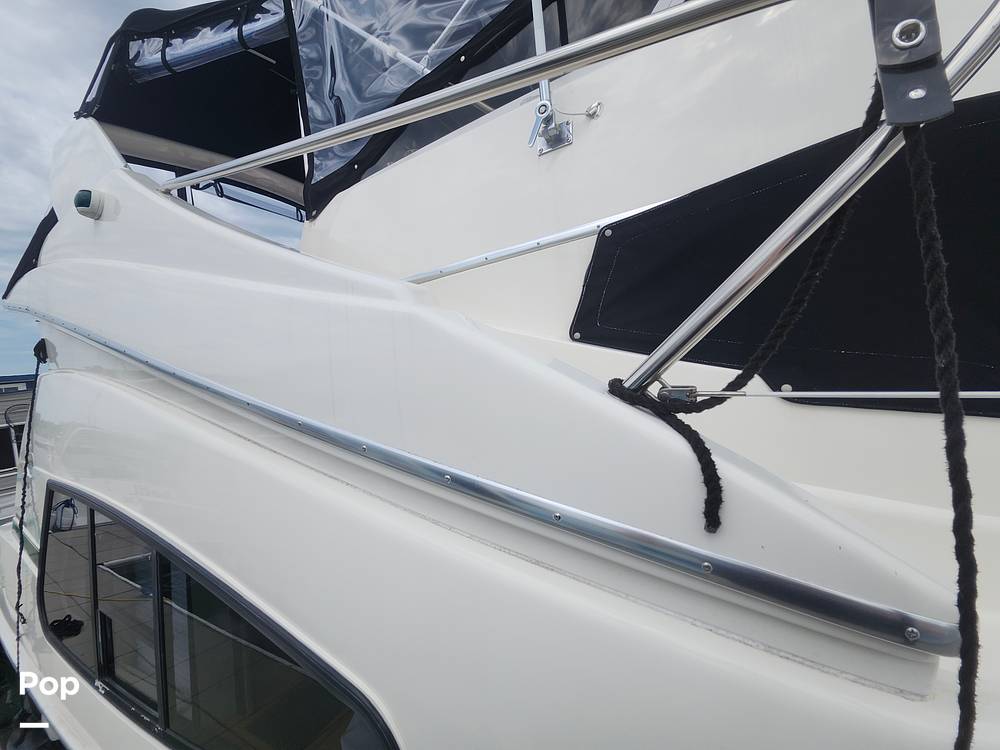 Slide: The Image of Silverton 330 Sport Bridge 2004 - 14518205