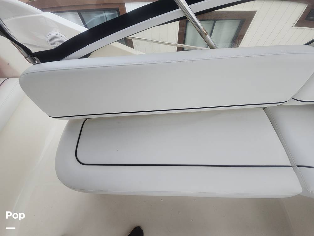 Slide: The Image of Silverton 330 Sport Bridge 2004 - 14518249