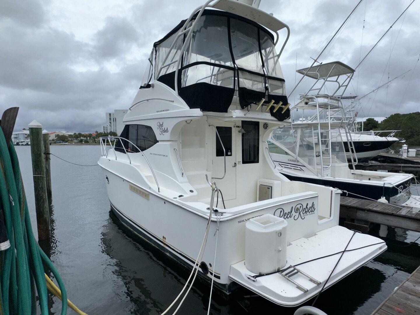 Slide: The Image of Silverton 330 Sport Bridge 2007 - 4975389