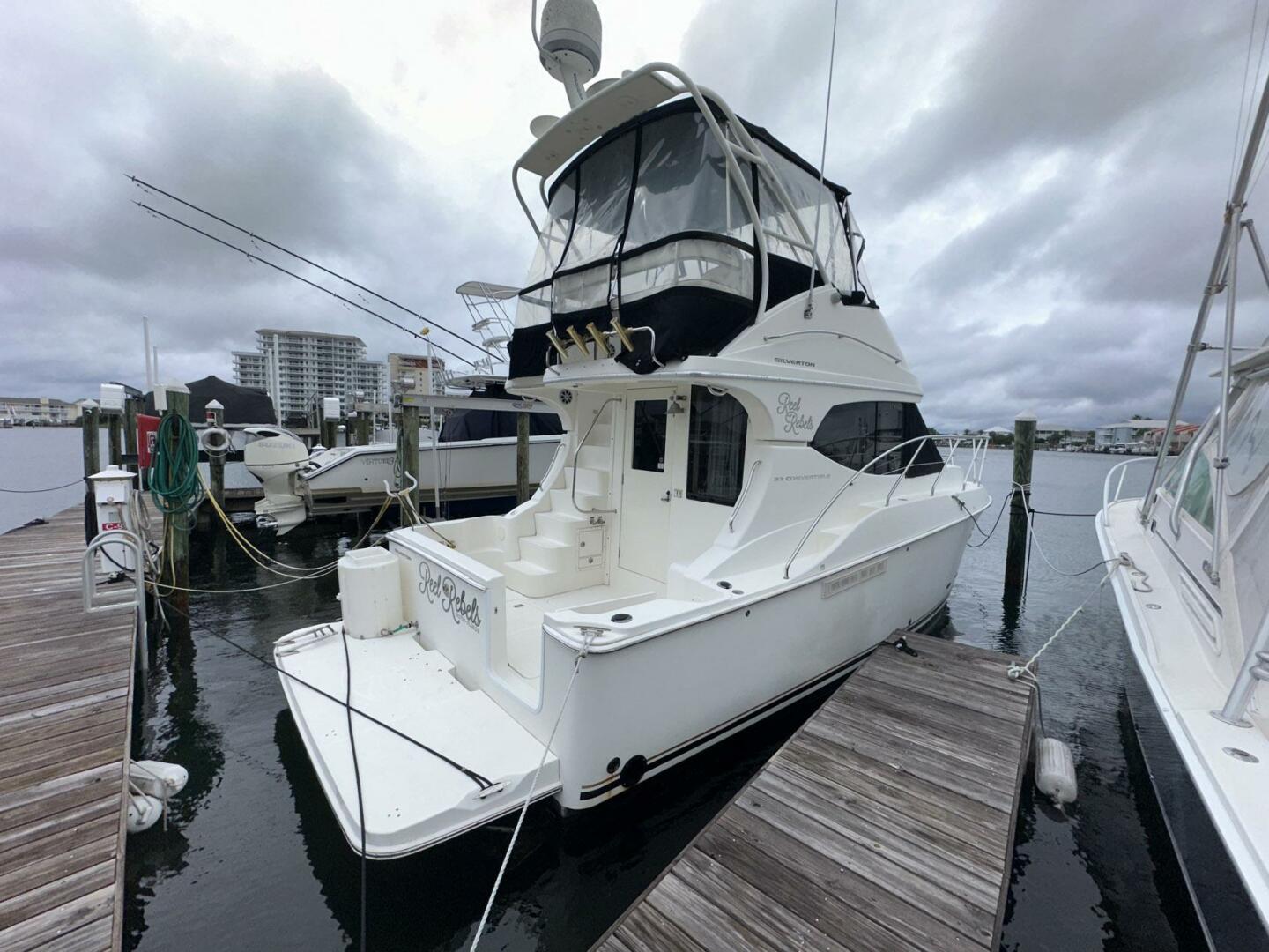 Slide: The Image of Silverton 330 Sport Bridge 2007 - 4975390