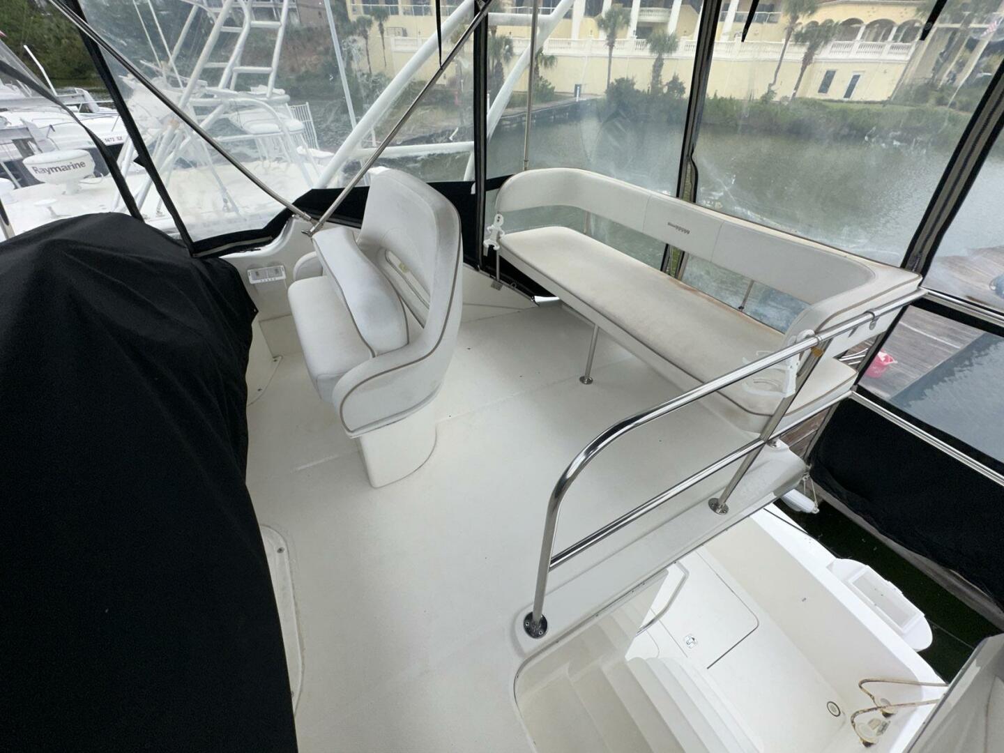 Slide: The Image of Silverton 330 Sport Bridge 2007 - 4975398