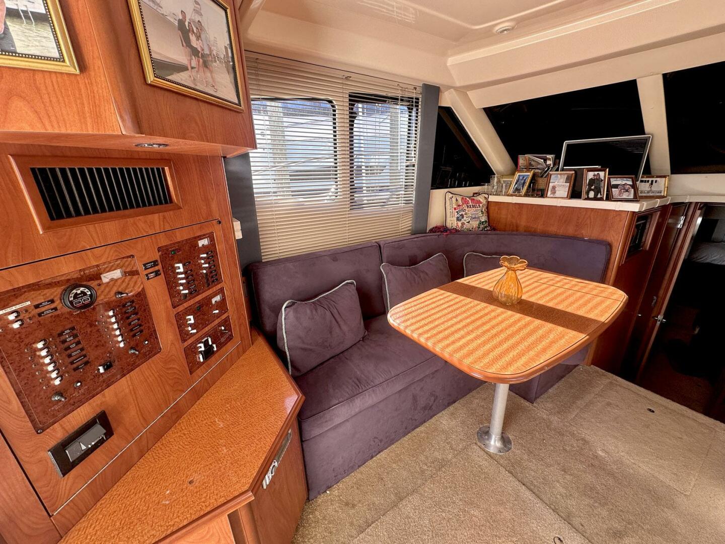 Slide: The Image of Silverton 330 Sport Bridge 2007 - 4975401