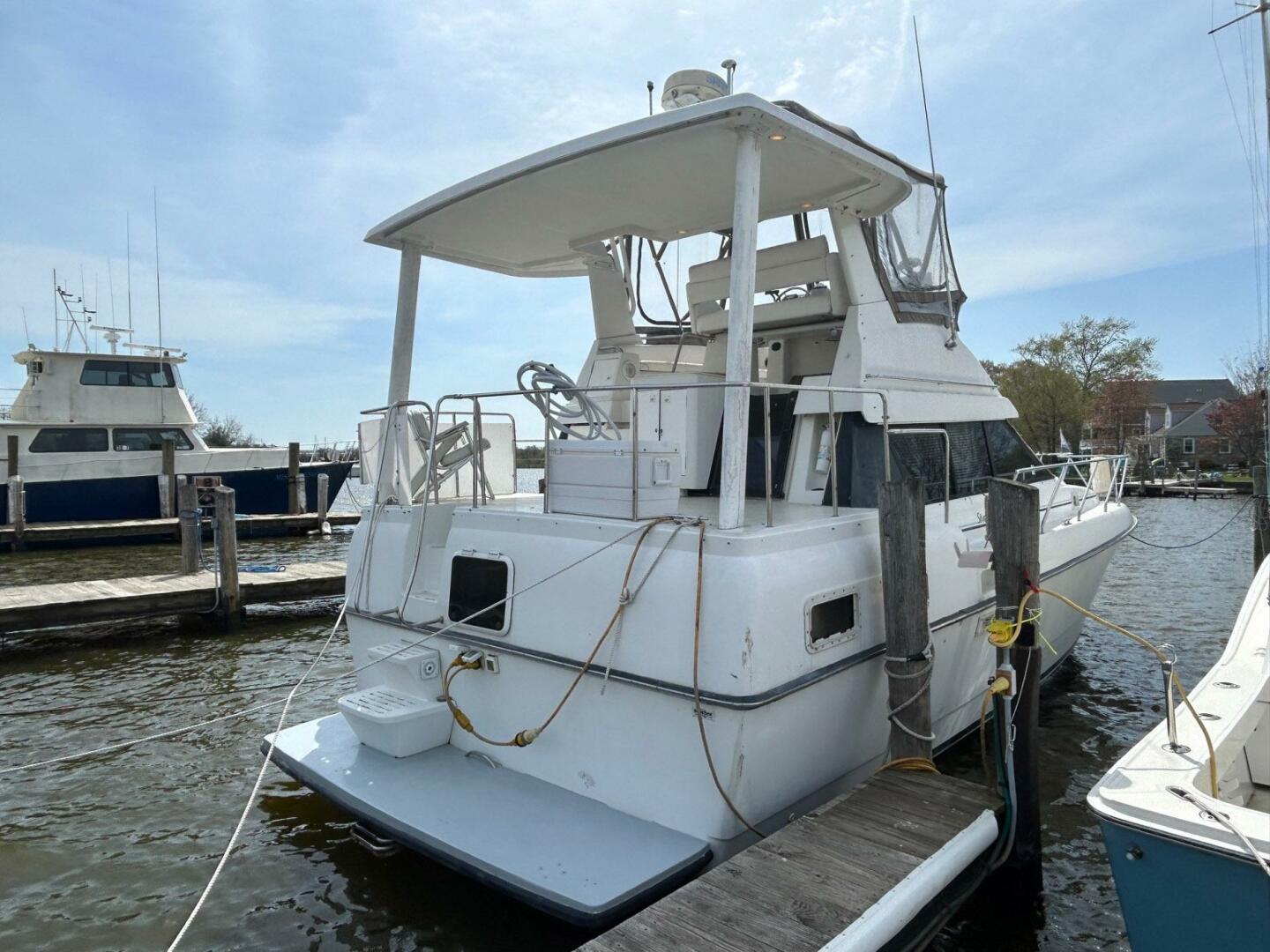 Slide: The Image of Silverton 34 Motor Yacht 1992 - 5288946