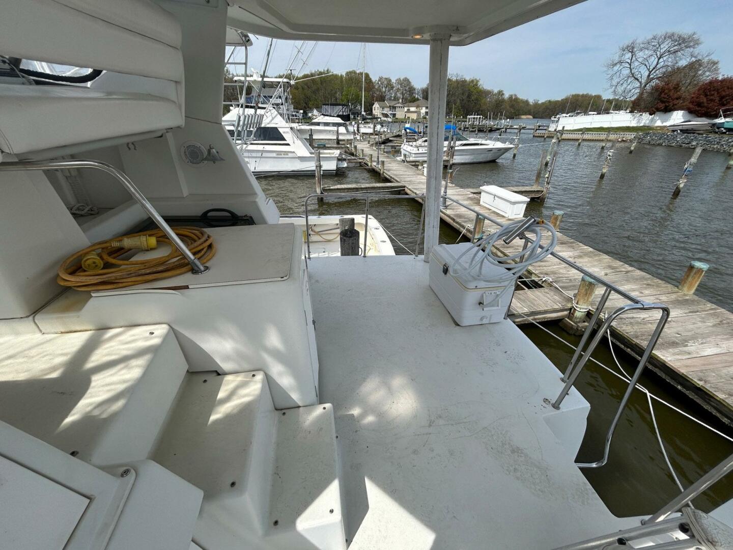 Slide: The Image of Silverton 34 Motor Yacht 1992 - 5288947