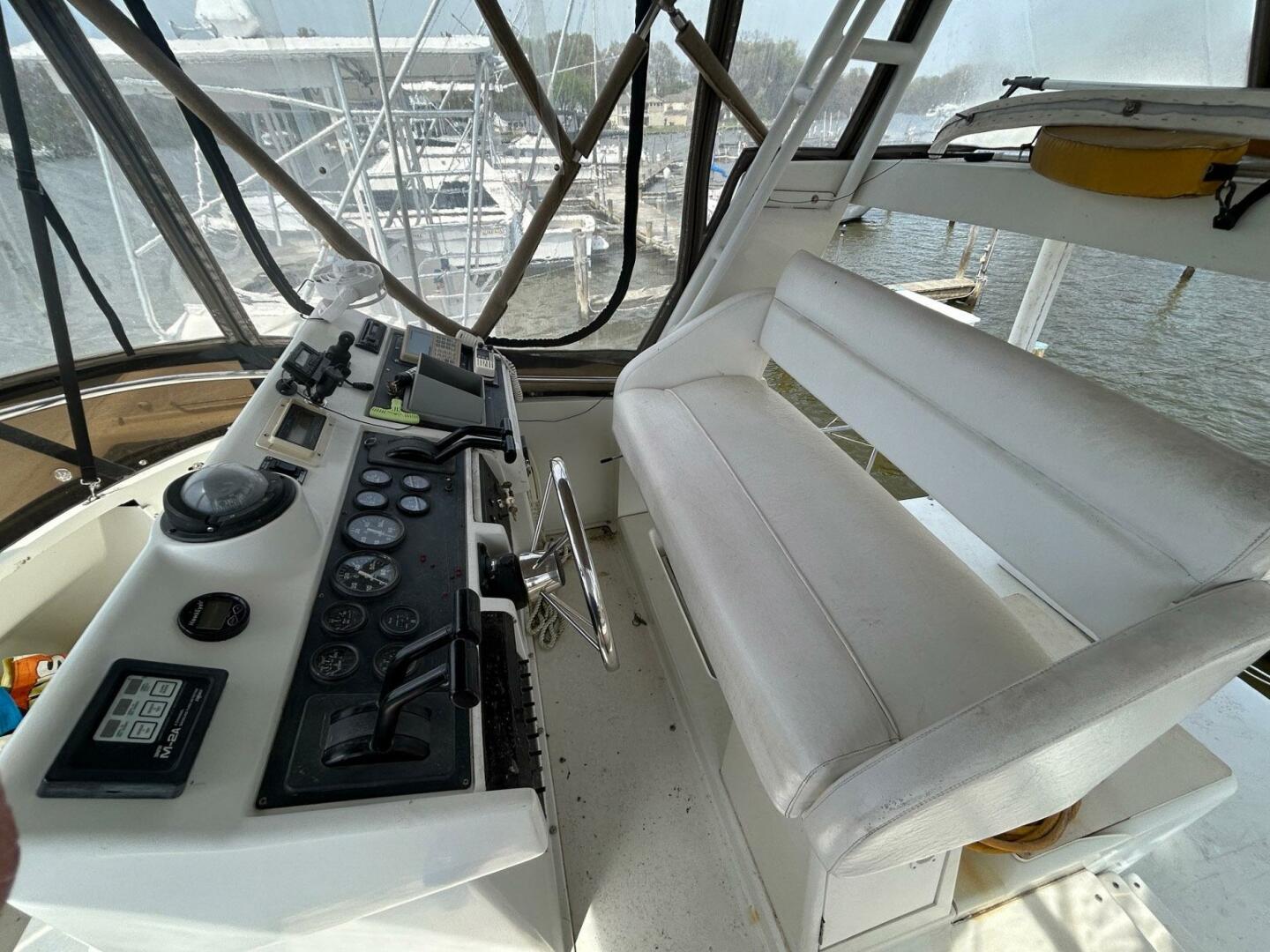 Slide: The Image of Silverton 34 Motor Yacht 1992 - 5288949