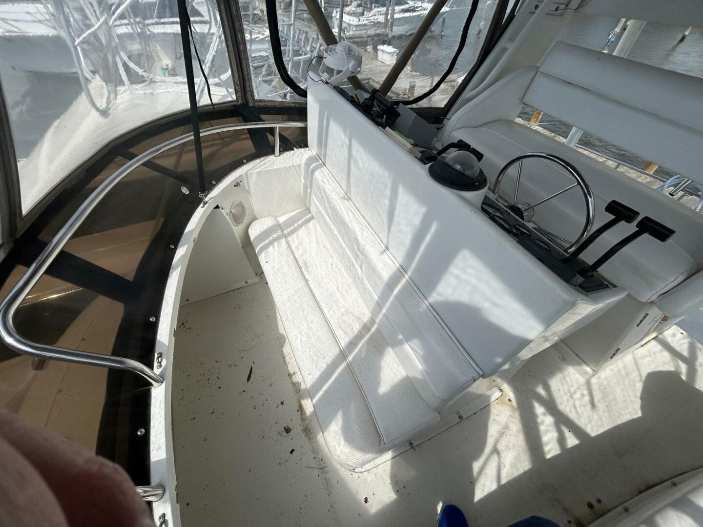 Slide: The Image of Silverton 34 Motor Yacht 1992 - 5288950