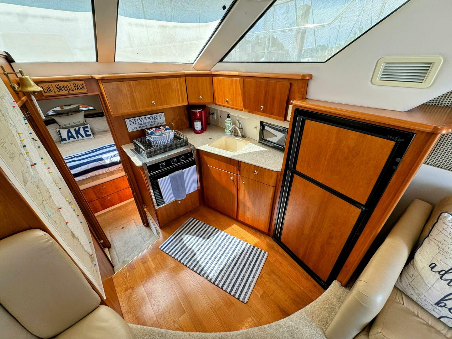 Slide: The Image of Silverton 35 Convertible 2001 - 5510802