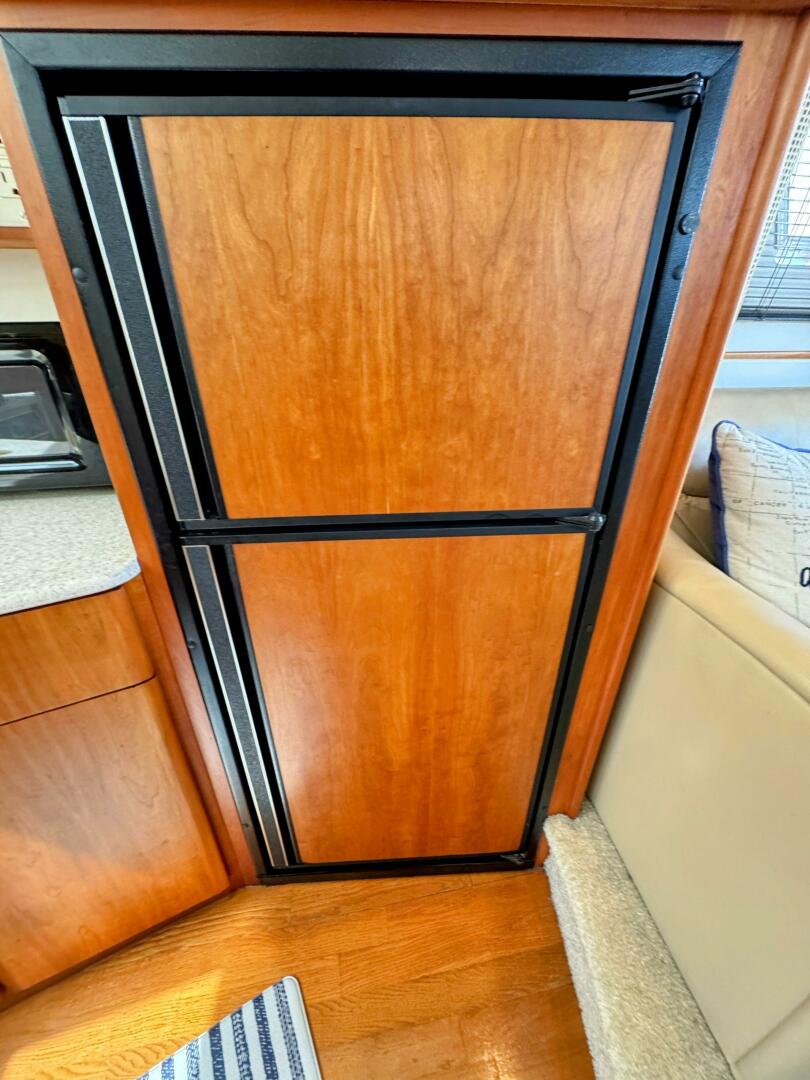 Slide: The Image of Silverton 35 Convertible 2001 - 5510806