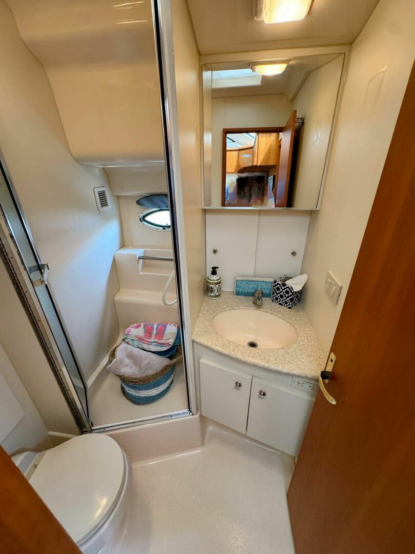 Slide: The Image of Silverton 35 Convertible 2001 - 5510808