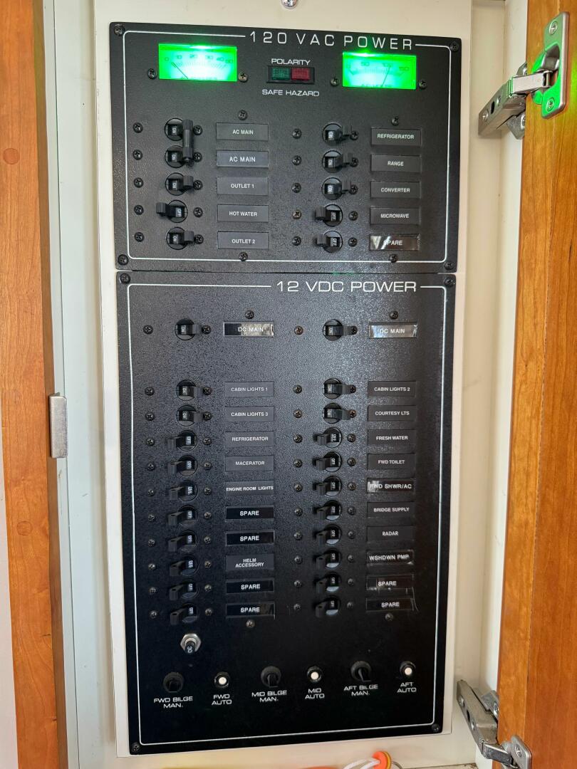 Slide: The Image of Silverton 35 Convertible 2001 - 5510818