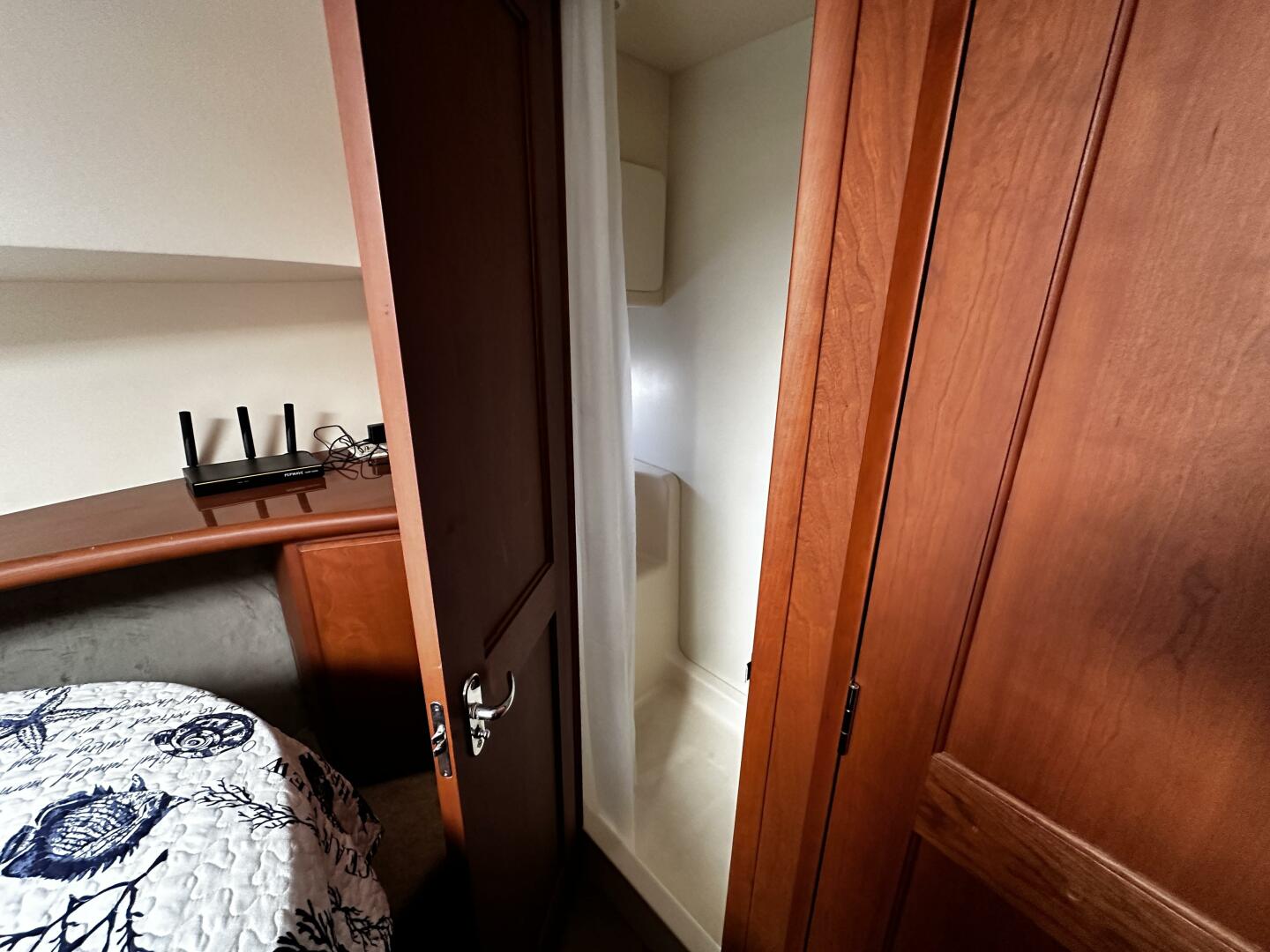 Slide: The Image of Silverton 35 Motor Yacht 2005 - 5200504