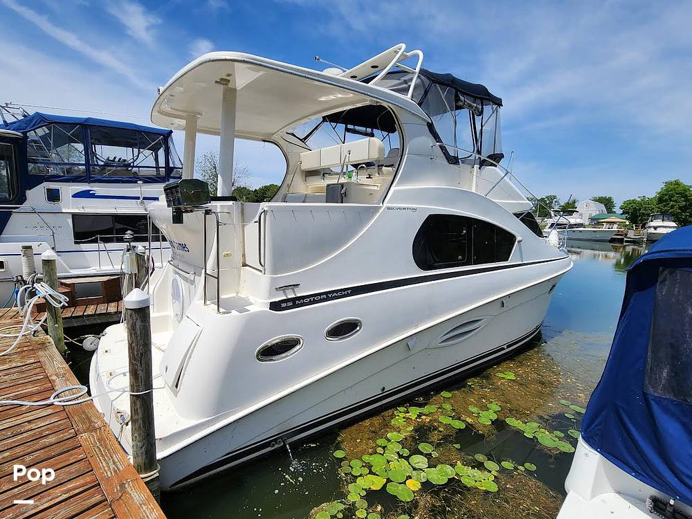 Slide: The Image of Silverton 35 Motor Yacht 2009 - 14425843
