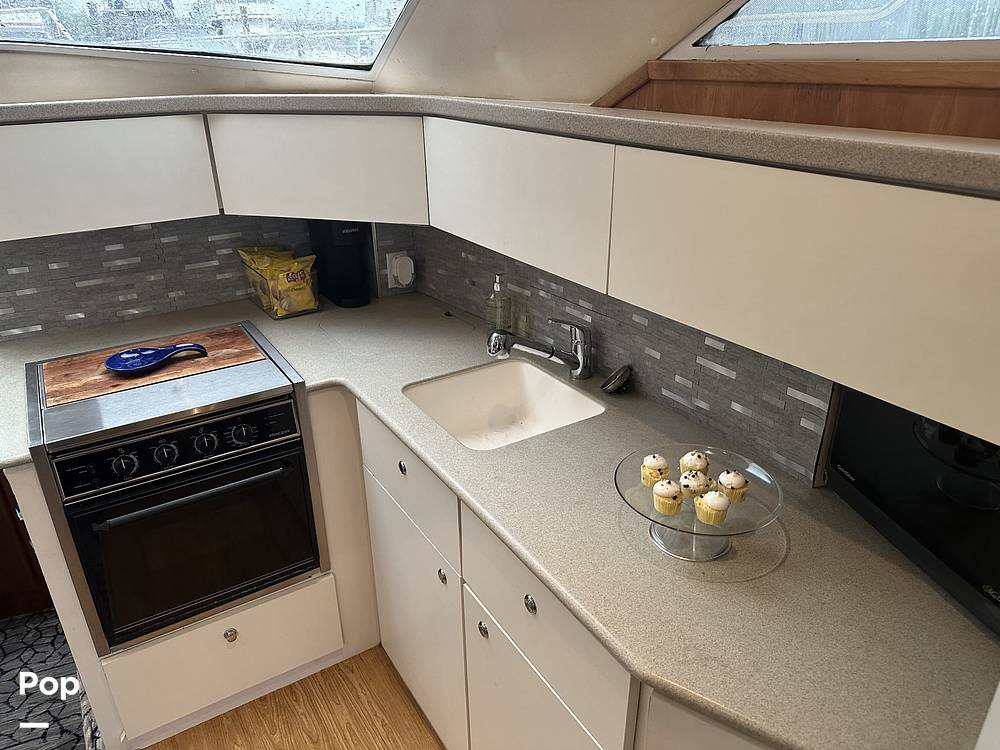 Slide: The Image of Silverton 372 Motor Yacht 1997 - 15400455