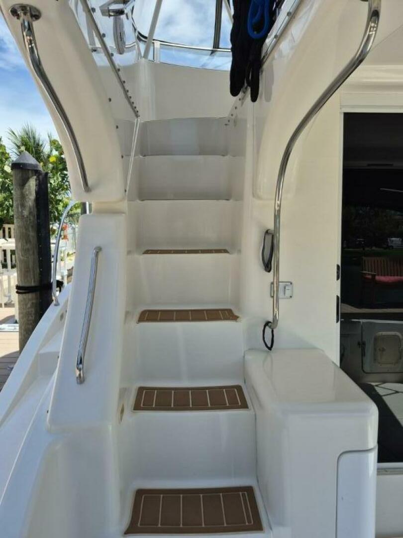 Slide: The Image of Silverton 38 Convertible 2002 - 5518328
