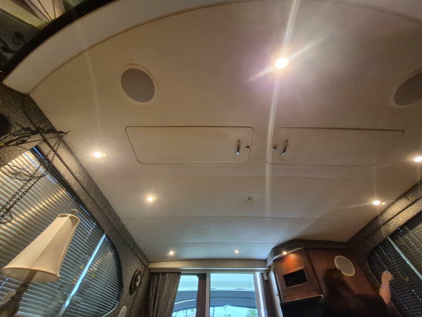 Slide: The Image of Silverton 38 Convertible 2002 - 5518359