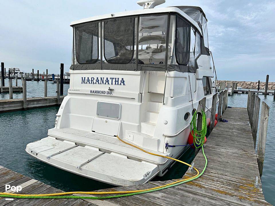 Slide: The Image of 1999 Silverton Swim Platform Transom Entry - 14040938
