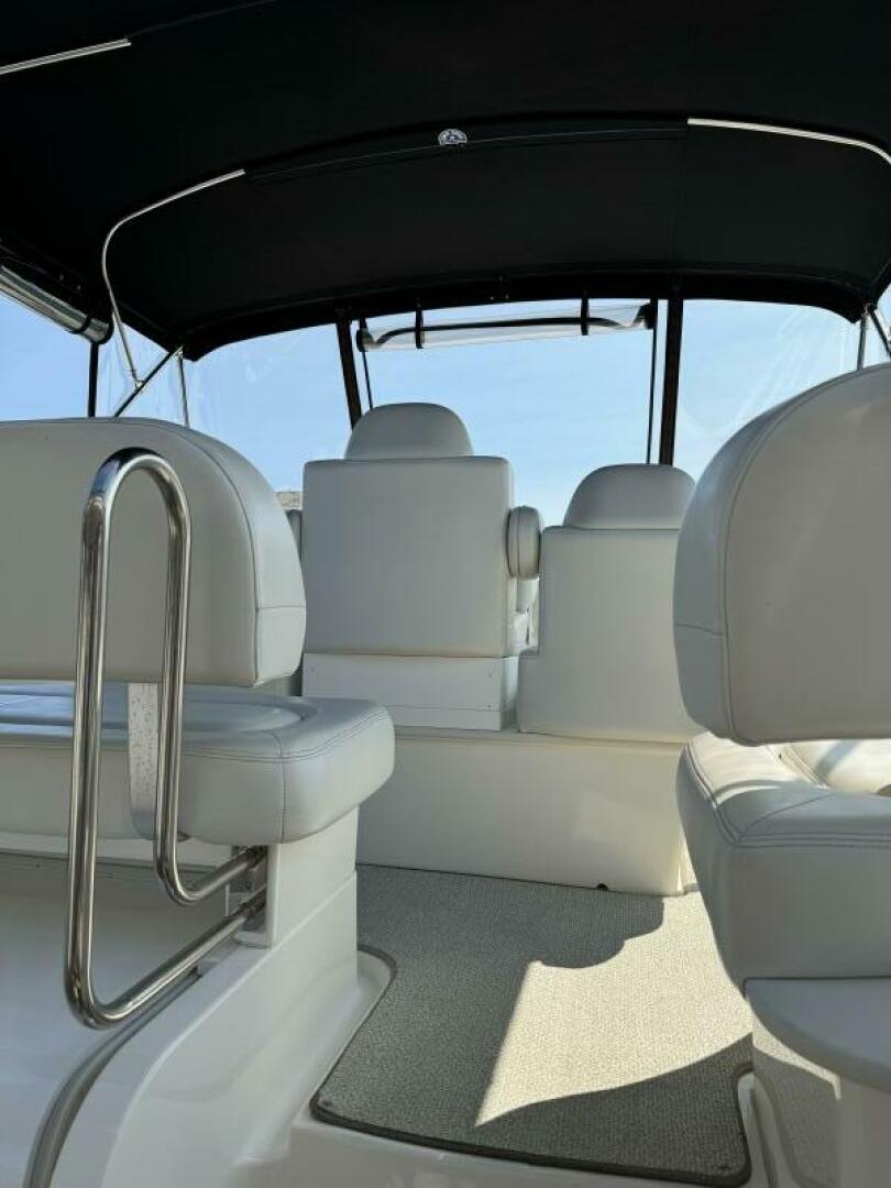 Slide: The Image of Silverton 39 Motor Yacht 2004 - 4648092