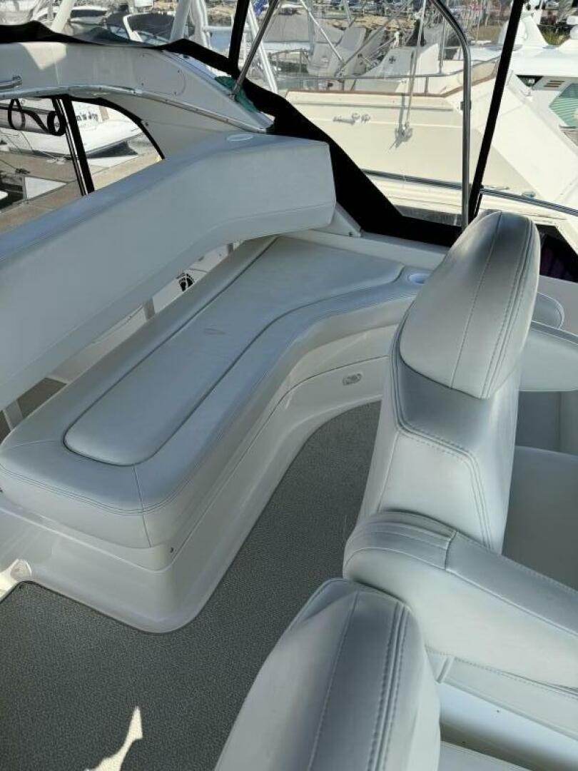 Slide: The Image of Silverton 39 Motor Yacht 2004 - 4648132