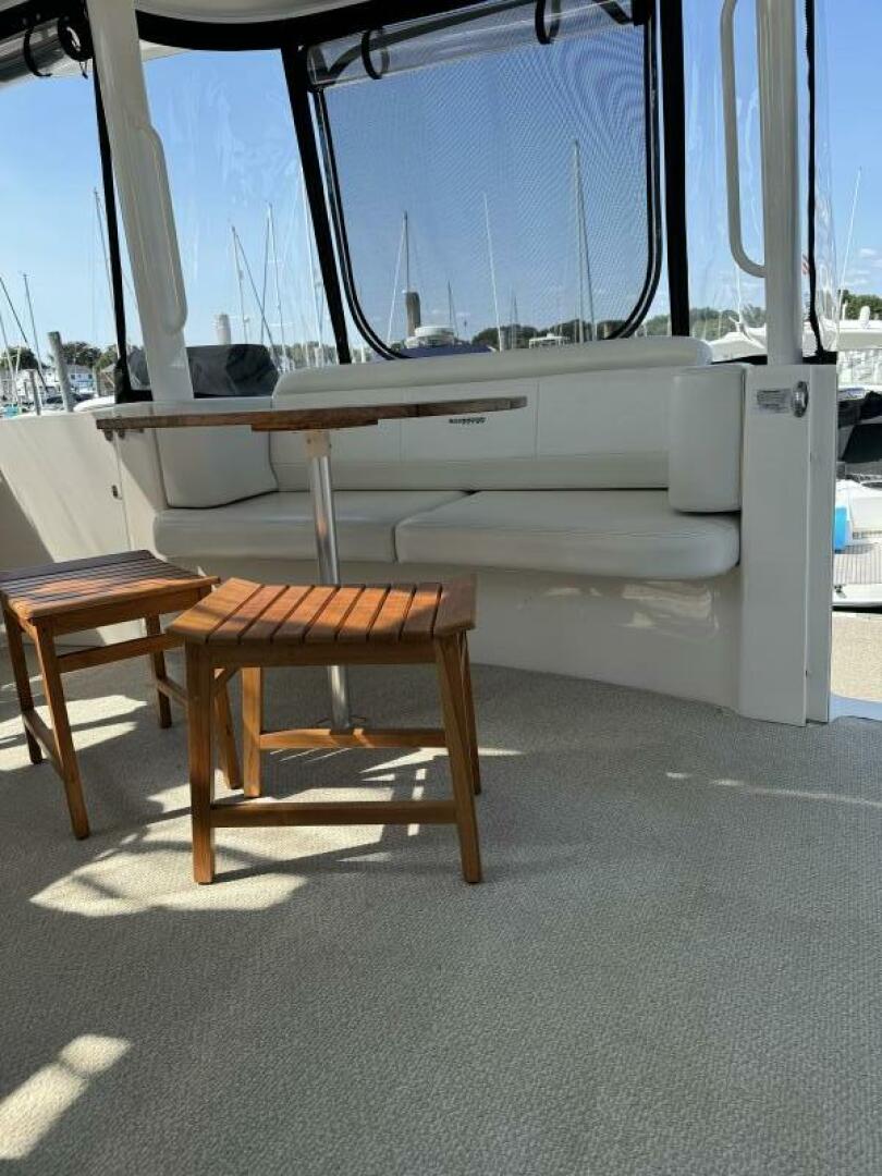 Slide: The Image of Silverton 39 Motor Yacht 2004 - 4648084